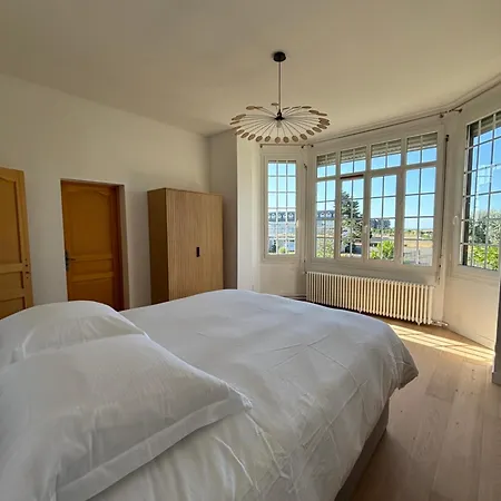 Mermoz Vue Mer, Parking Apartment