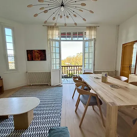 Mermoz Vue Mer, Parking Deauville